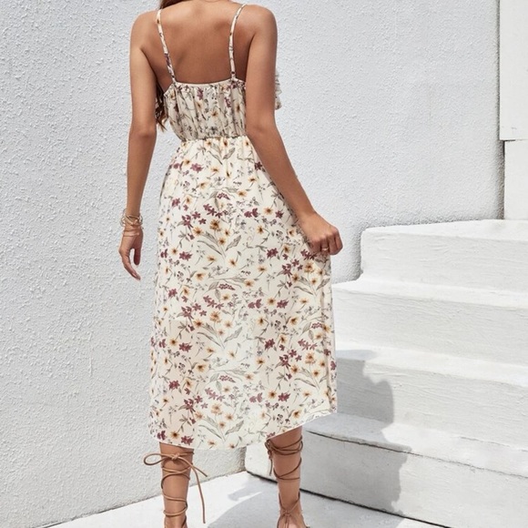 Ruffle Floral Dress - Picture 2 of 3